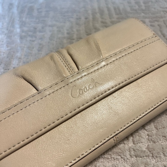 Kate Spade, Dooney Bourke, Coach Long Wallet 3 Pack - Picture 5 of 12